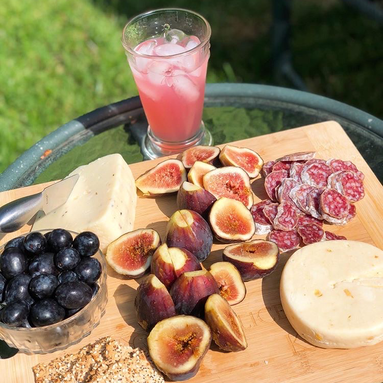 Beat the Heat with a Summer Berry Salad in your La Rochere Bee Bowl